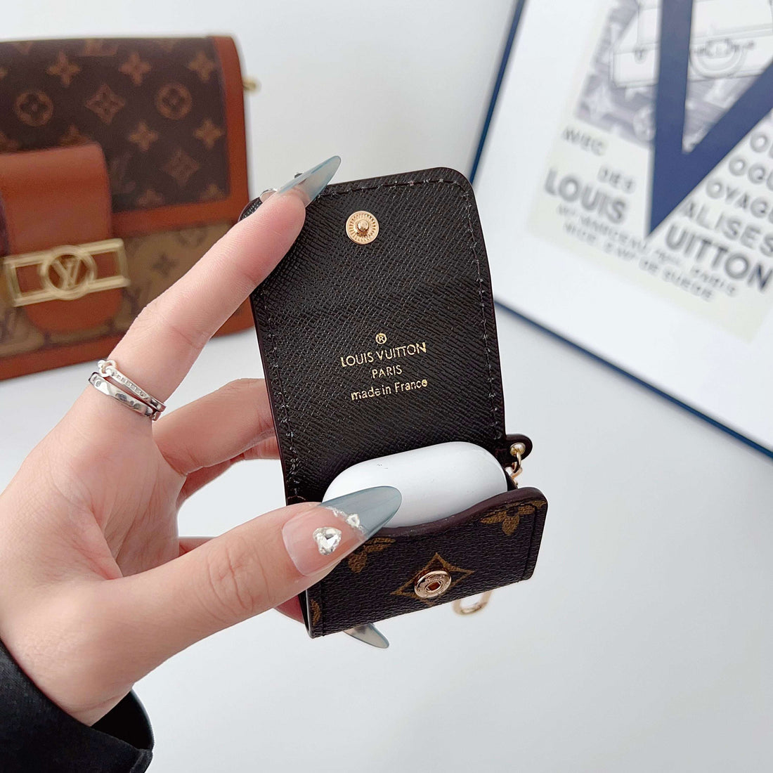 Classic Leather Monogram AirPods Cases Big Printing-CYLV116
