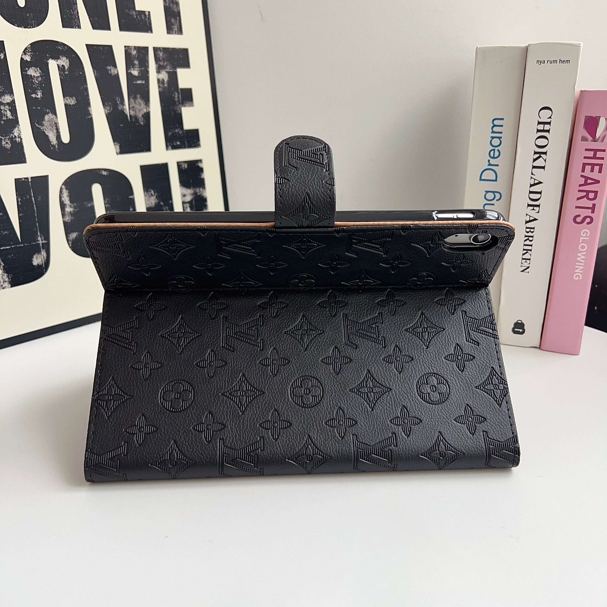 Classic Monogram  iPad Case Black Printing-CYLV108