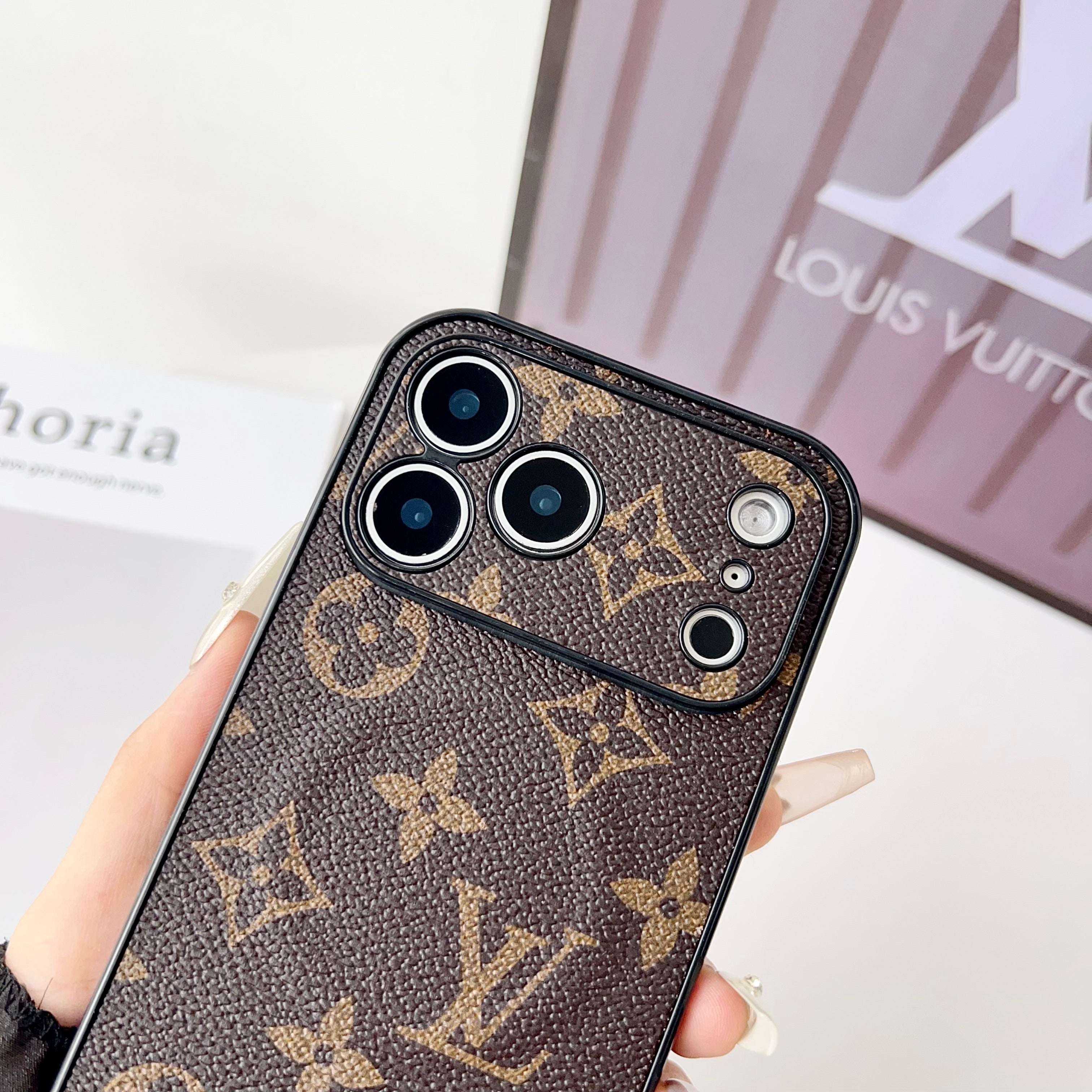 Premium Leather Monogram iPhone Case （Magsafe） For iPhone 17 Series-CYLV059