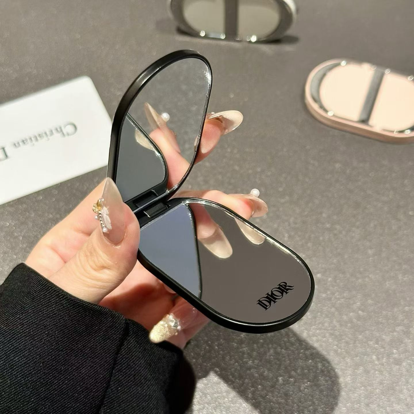CD Makeup Mirror Phone Holder-LA260003