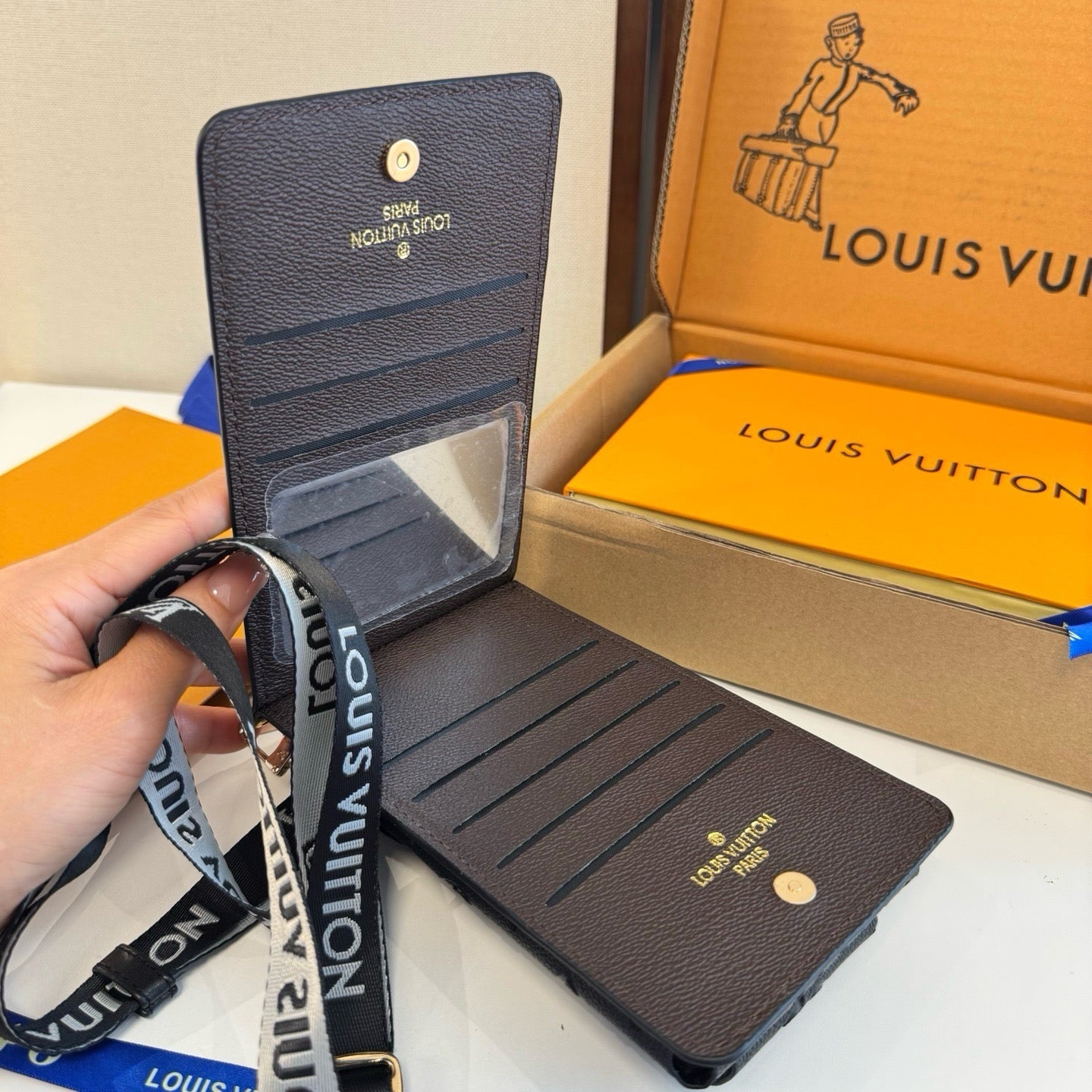 Luxury  Leather Monogram Crossbody Phone Bag-CYLV158