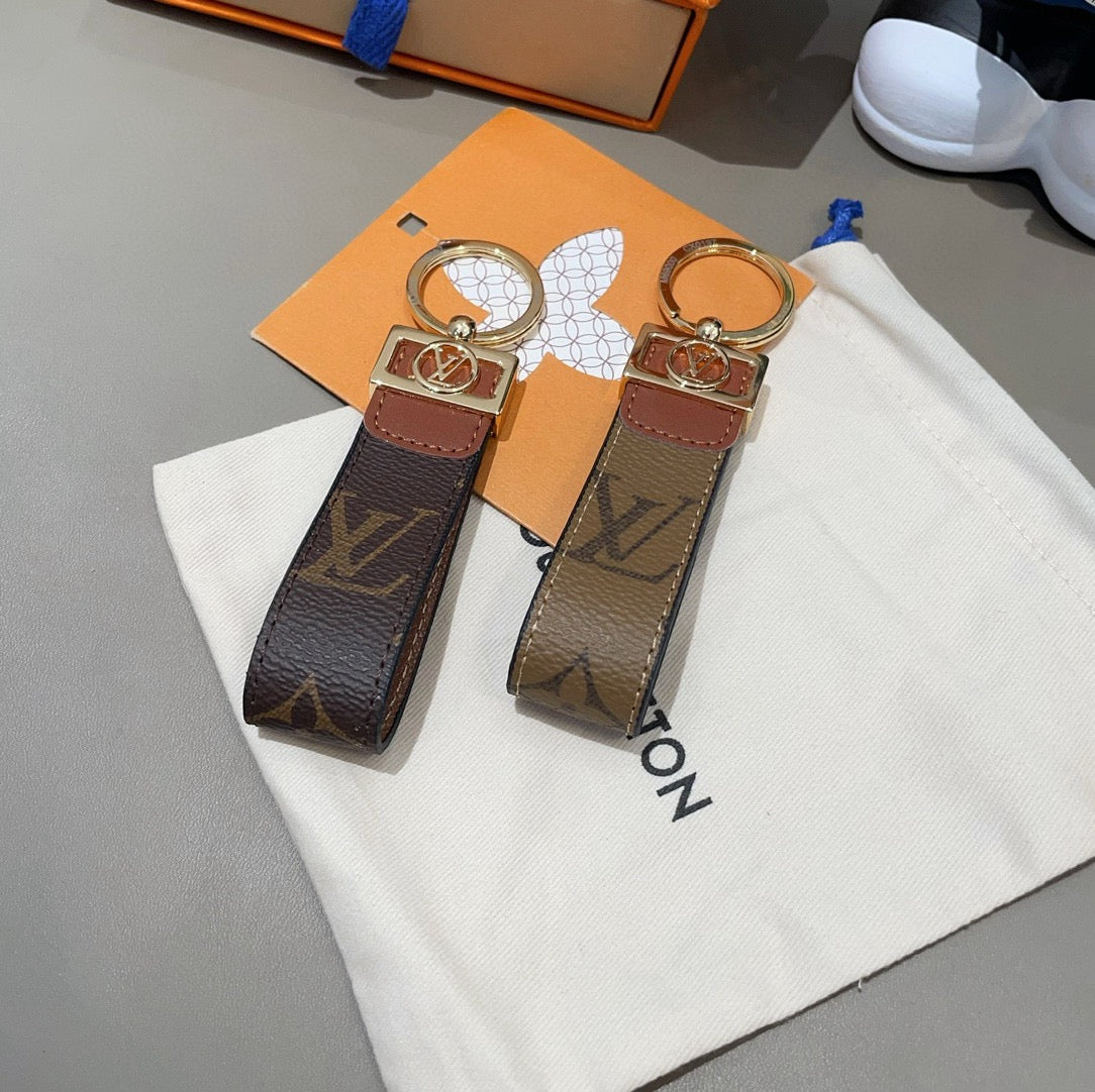 Monogram Classic Pattern Wrist Keychain-LA260011