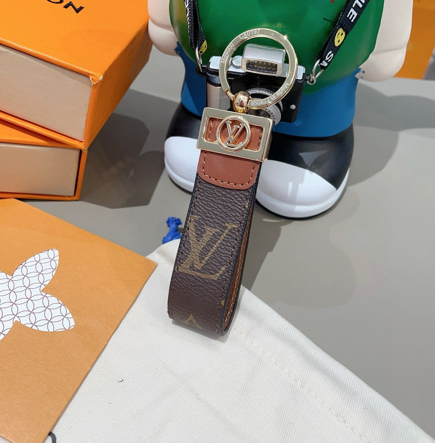 Monogram Classic Pattern Wrist Keychain-LA260011