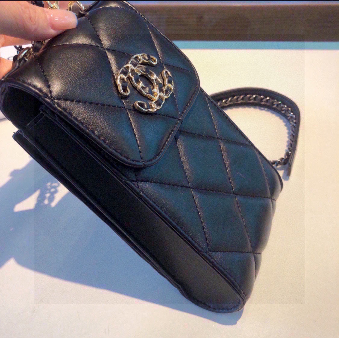 Elegant Leather CC Crossbody Phone Bag-LA260016
