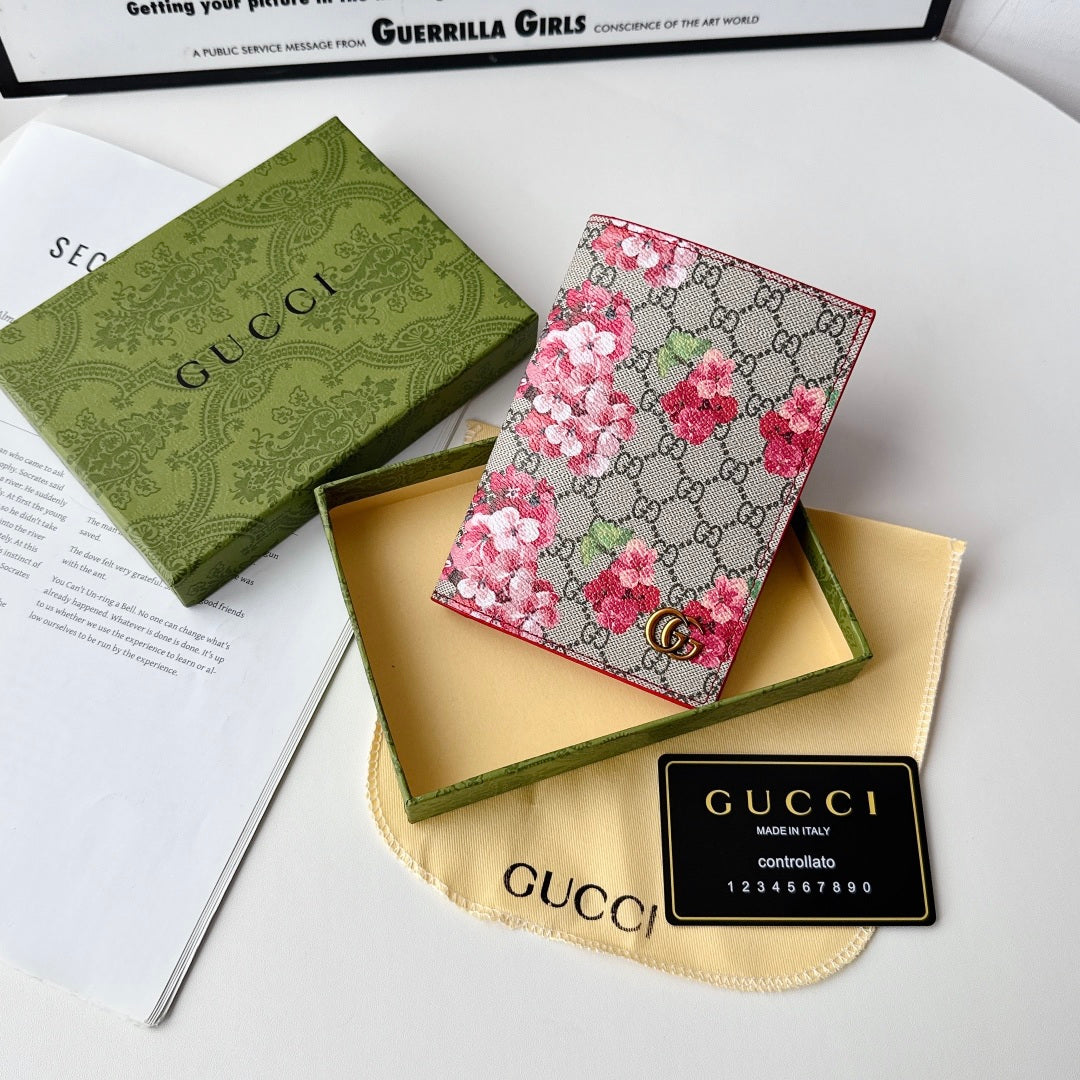 Premium Leather GG Folding Card Wallet-LA260047